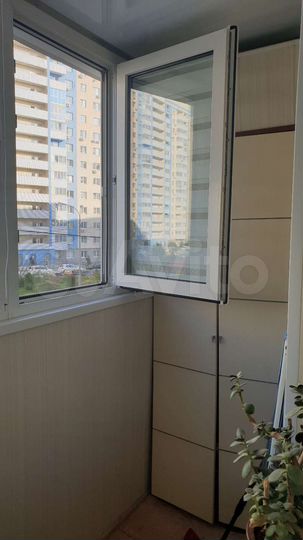 2-к. квартира, 59 м², 3/16 эт.