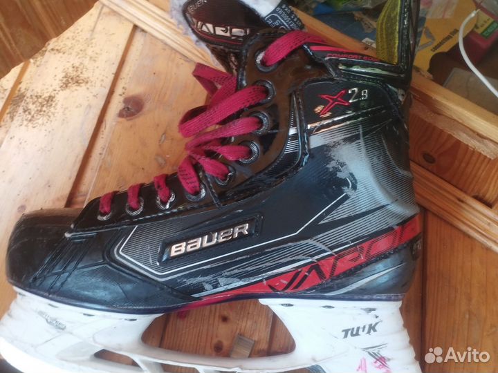 Хоккейные коньки bauer