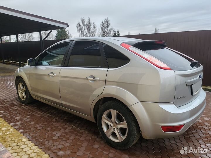 Ford Focus 1.8 МТ, 2010, 254 500 км