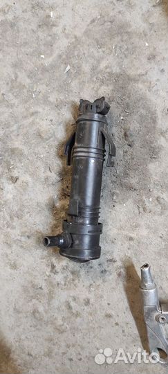 Форсунка омывателя фар VW tiguan