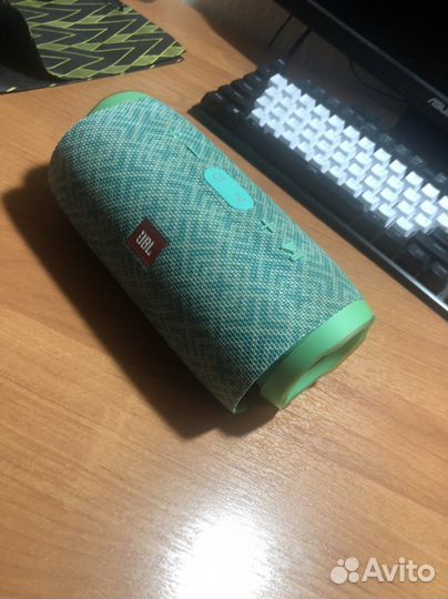 Колонка jbl charge 3