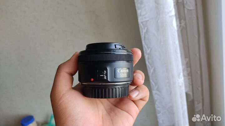 Canon ef 50mm f 1 8 stm