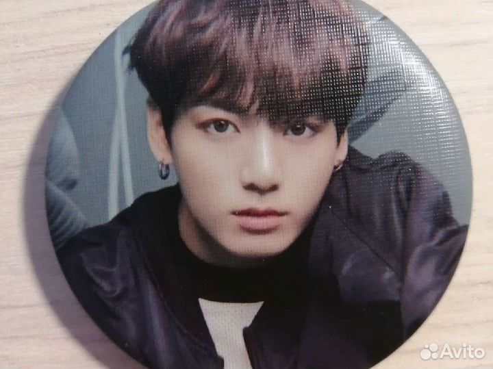 Значки с участниками bts