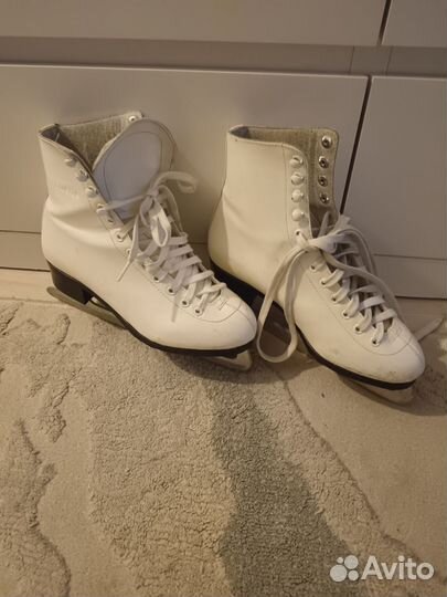 Коньки фигурные 39 размер