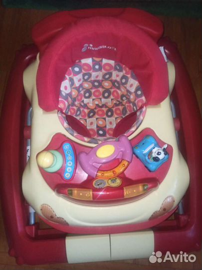 Стульчик для игр и кормления