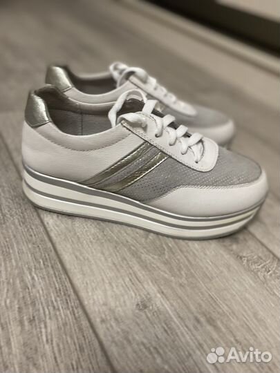Кроссовки женские 38 размер натуральная кожа
