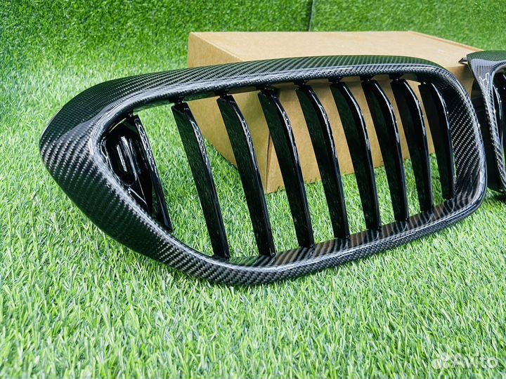 Решетка радиатора BMW G30 sport стиль карбон