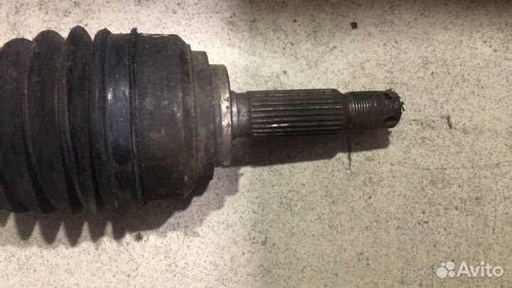 Полуось (приводной вал, шрус) Mitsubishi Colt 1996