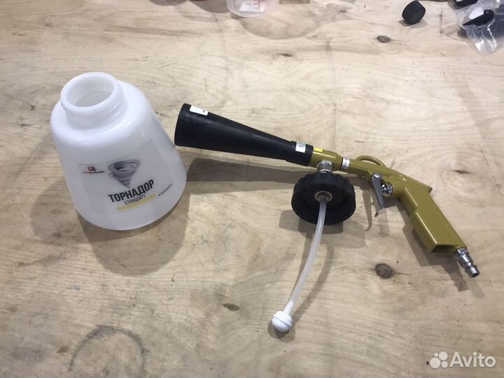 Торнадор (Аппарат для химчистки салона авто)