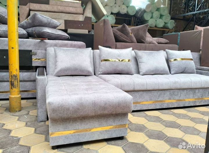 Угловой диван в наличии не б/у