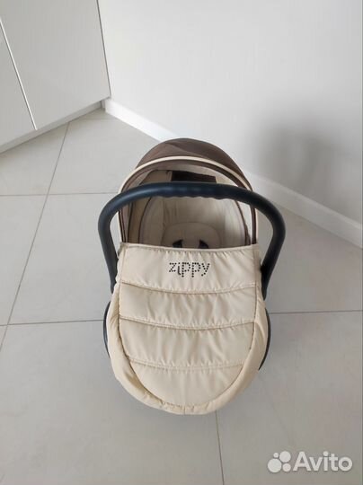 Коляска zippy 3 в 1