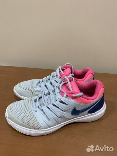 Кроссовки для тенниса Nike