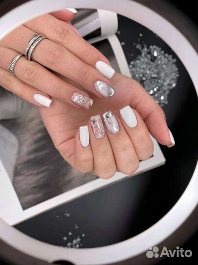 Маникюр и наращивание ногтей