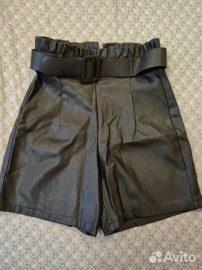 Кожаные шорты