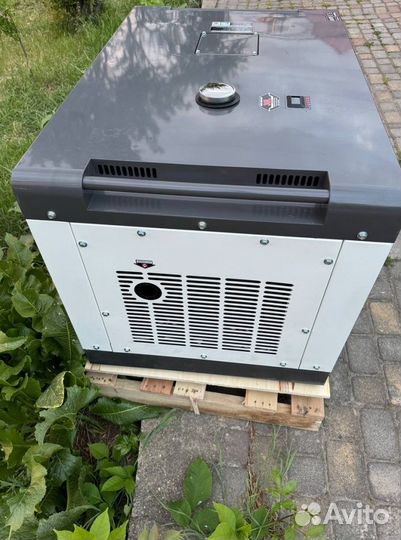 Дизельный генератор 12 kW g-power DG14000SE3