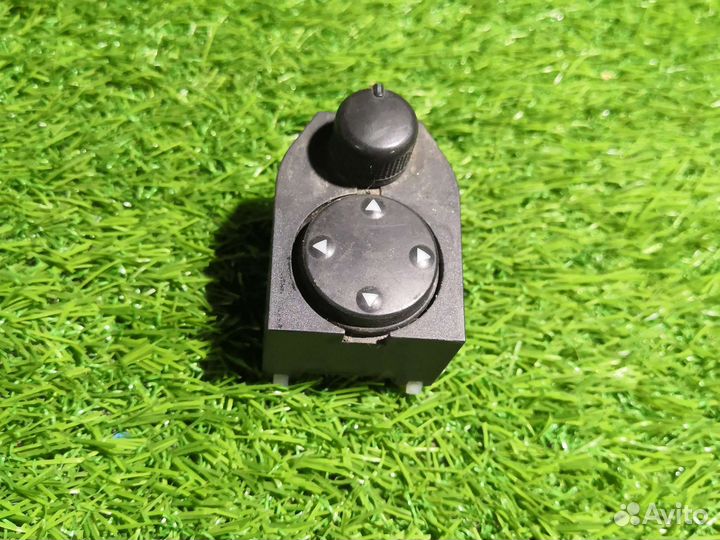 Кнопки управления зеркалами Audi A4 b5