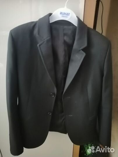 Пиджак для мальчика 140 см