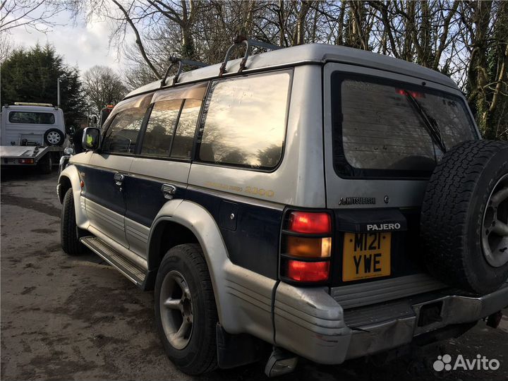 Разбор на запчасти Mitsubishi Pajero