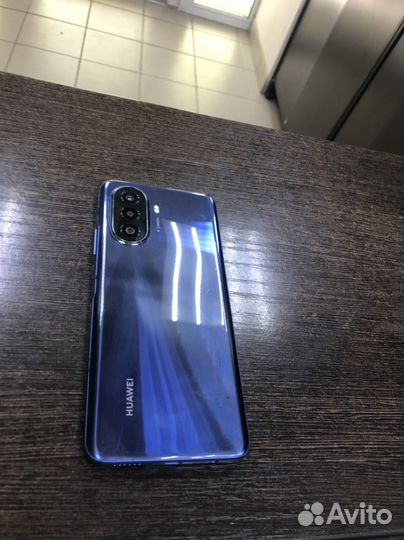 HUAWEI nova Y70, 4/64 ГБ