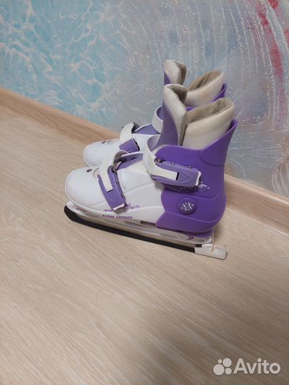 Коньки фигурные для девочки