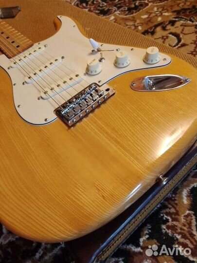 El Maya Artist Stratocaster Japan