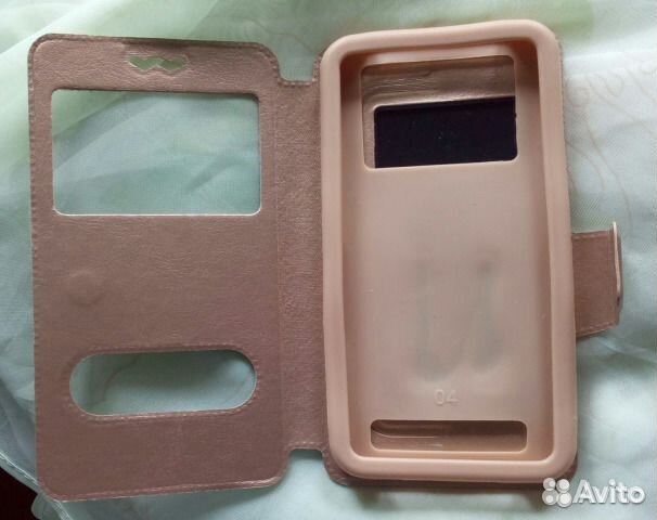 Чехол на телефон