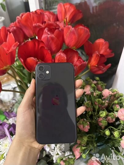 iPhone 11, 64 ГБ