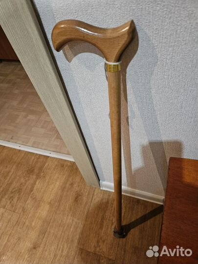 Трость для ходьбы деревянная