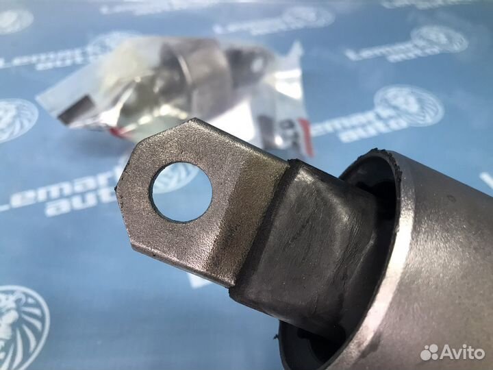 Сайлентблок рычага задней подвески Ford Focus 2