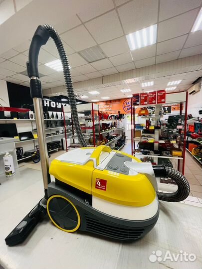 Моющий пылесос Zelmer ZVC762ZK