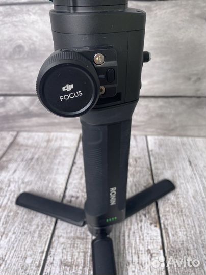 DJI Ronin-S электрический трехосевой стабилизатор