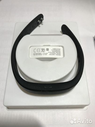 Фитнесс-браслет Sony Smartband SWR10