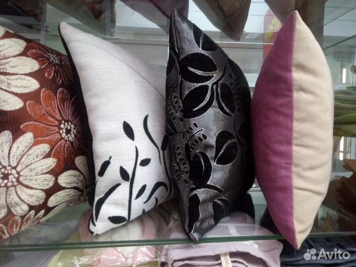 Декоративные подушки 40/40. наполнитель- холлофайб