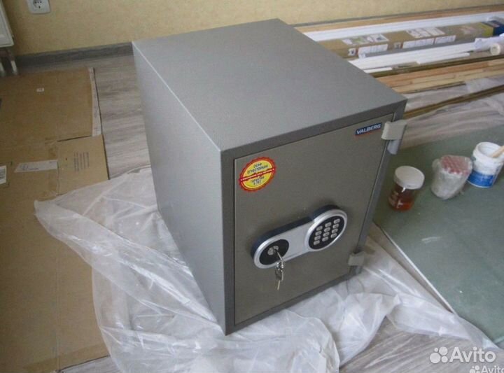 Сейф Valberg FRS-49 EL