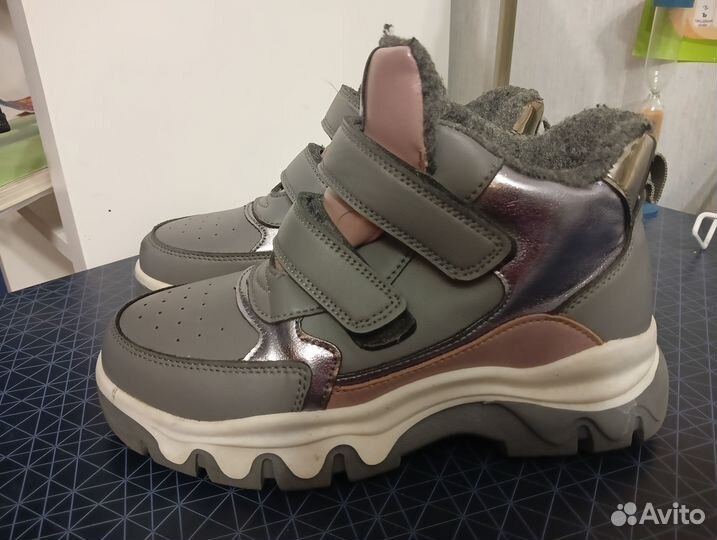 Ботинки утеплённые 35