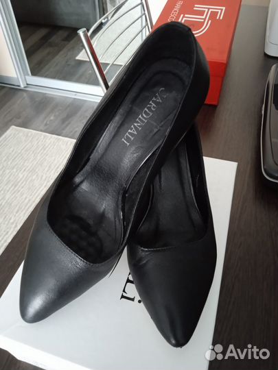 Продам обувь