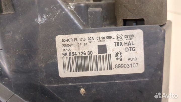 Фара (передняя) Peugeot 3008, 2011