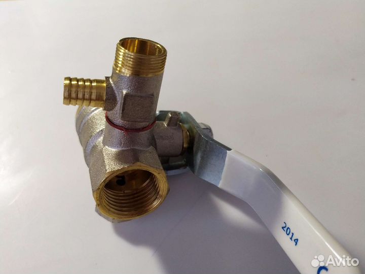 Краны трехходовые шаровые stc faro