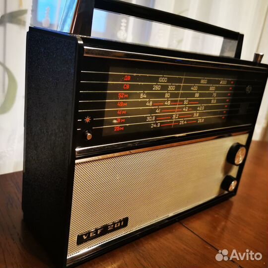 Ретро -приемник ''Вэф - 201'' с фм из СССР