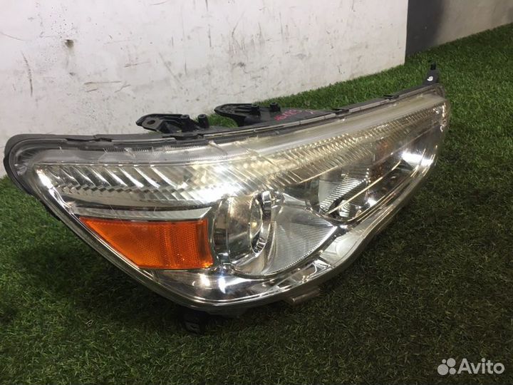 Фара передняя правая Mitsubishi Asx 2013