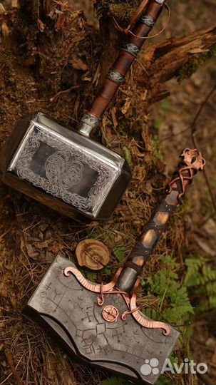 Молот Тора Мьёльнир