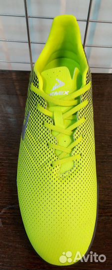 Размер 46 /30см длина по стельке Бутсы Demix Новые