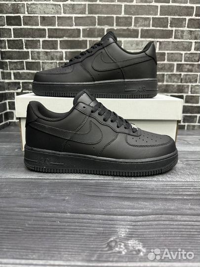 Кроссовки мужские Nike Air Force 1 черные