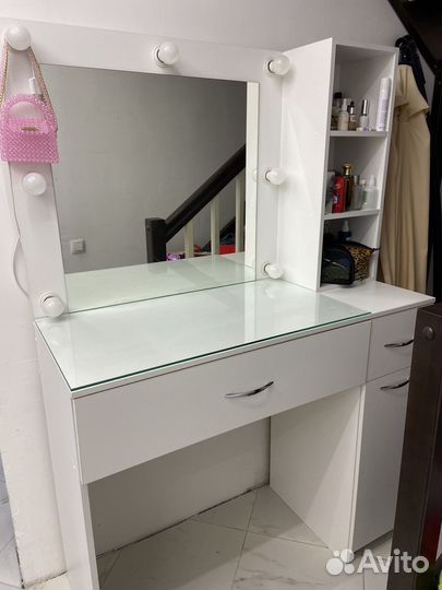 Гримерный стол (визажиста,бровиста)с подсветкой