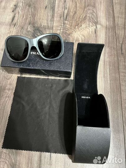 Солнцезащитные очки женские брендовые prada