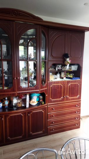 Стенка в гостиную