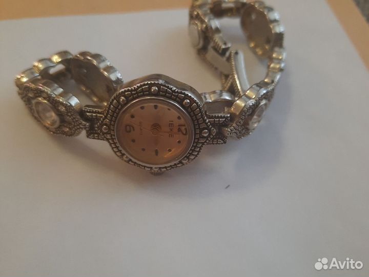 Часы женские ieke