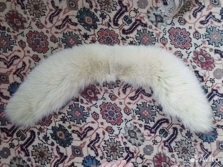 Меховой воротник песец