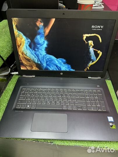 Ноутбук HP Pavilion 17-ab423ur