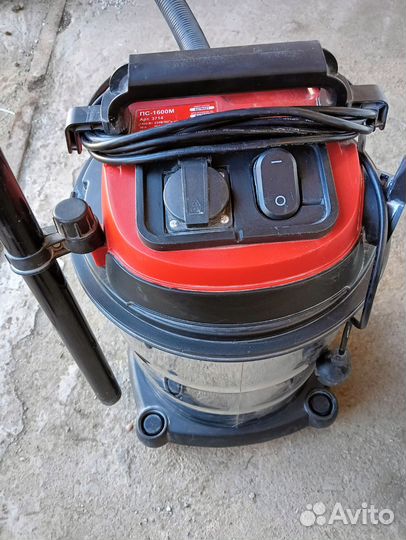 Прокат строительного пылесоса